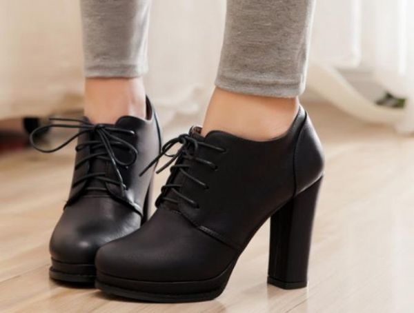 send spring and autumn new style waterproof table thick bottom round head high-heel rough-heel women's shoes, Black
send spring and autumn new style waterproof table thick bottom round head high-heel rough-heel women's shoes, Black