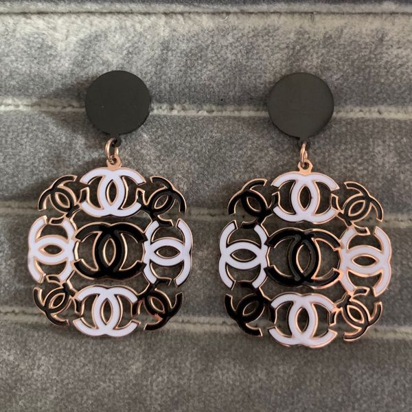 2019 new titanium teel black white ro e gold plated chri tian large letter dangle drop earring wedding band earring men women girl
2019 new titanium teel black white ro e gold plated chri tian large letter dangle drop earring wedding band earring men women girl