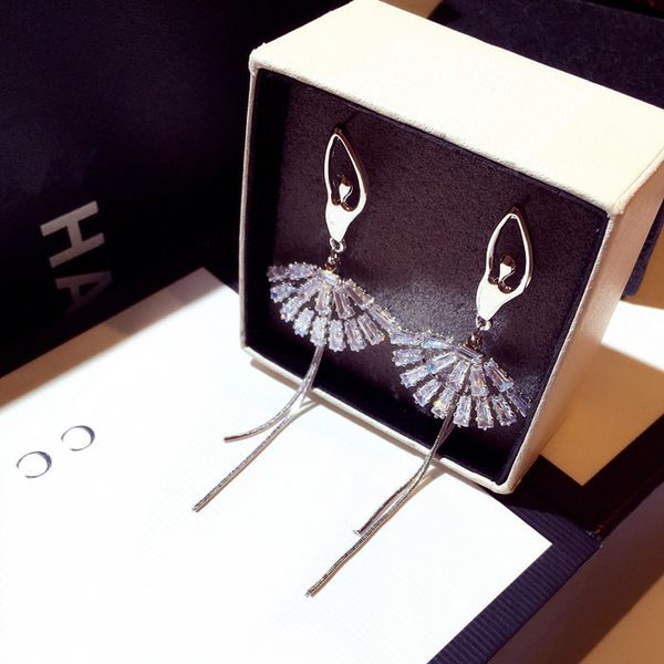 new woman drop earrings shiny full rhinestone long ballet girl dangle earrings fashion accessories trendy jewelry, Silver
new woman drop earrings shiny full rhinestone long ballet girl dangle earrings fashion accessories trendy jewelry, Silver