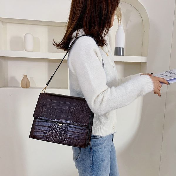simple women stone pattern hasp handbag european pu leather shoulder bag messenger bag phone crossbody bags european fashion
simple women stone pattern hasp handbag european pu leather shoulder bag messenger bag phone crossbody bags european fashion