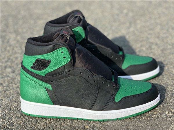 1 high og pine green 1 wholesale basketball shoes sport shoes sneakers 1s sport shoes
1 high og pine green 1 wholesale basketball shoes sport shoes sneakers 1s sport shoes