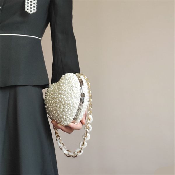 handmade women pearl bags beaded shoulder bags charm white pearls crossbody bag evening clutch purse lady 2020
handmade women pearl bags beaded shoulder bags charm white pearls crossbody bag evening clutch purse lady 2020