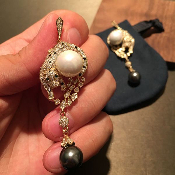 fashion-leopard luxury pearl pendant black spotted leopard pearl earrings court earrings baroque pearl stud earrings, Golden
fashion-leopard luxury pearl pendant black spotted leopard pearl earrings court earrings baroque pearl stud earrings, Golden