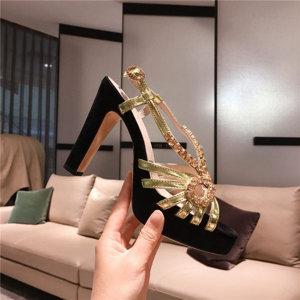 роскошные дизайнерские классические сандалии lady summer 2019 дизайнерские роскошные дизайнерские фирменные сандалии superstar элегантные то, Black
роскошные дизайнерские классические сандалии lady summer 2019 дизайнерские роскошные дизайнерские фирменные сандалии superstar элегантные то, Black