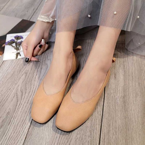 elegant ladies essential flat shoes casual fashion square toe spring and autumn slip-on simple retro 2020 w33-03, Black
elegant ladies essential flat shoes casual fashion square toe spring and autumn slip-on simple retro 2020 w33-03, Black