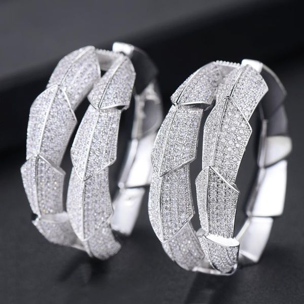 shiny attractive hoop earrings for women bridal wedding important party occasion jewelry made full cubic zirconia, Golden
shiny attractive hoop earrings for women bridal wedding important party occasion jewelry made full cubic zirconia, Golden