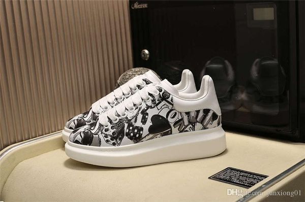 plate-forme graffiti platform luxury designer mens and womens fashion vintage designer shoes with shoe box black
plate-forme graffiti platform luxury designer mens and womens fashion vintage designer shoes with shoe box black