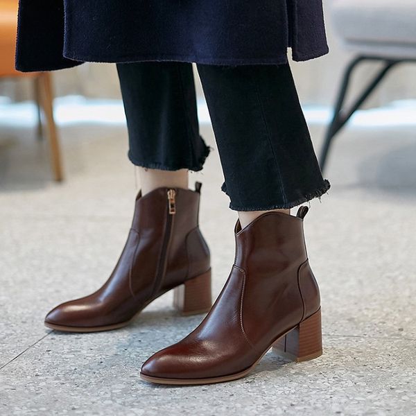 mljuese 2020 women ankle boots cow leather zippers brown color round toe vintage high heels winter short plush women boots party dress, Black
mljuese 2020 women ankle boots cow leather zippers brown color round toe vintage high heels winter short plush women boots party dress, Black