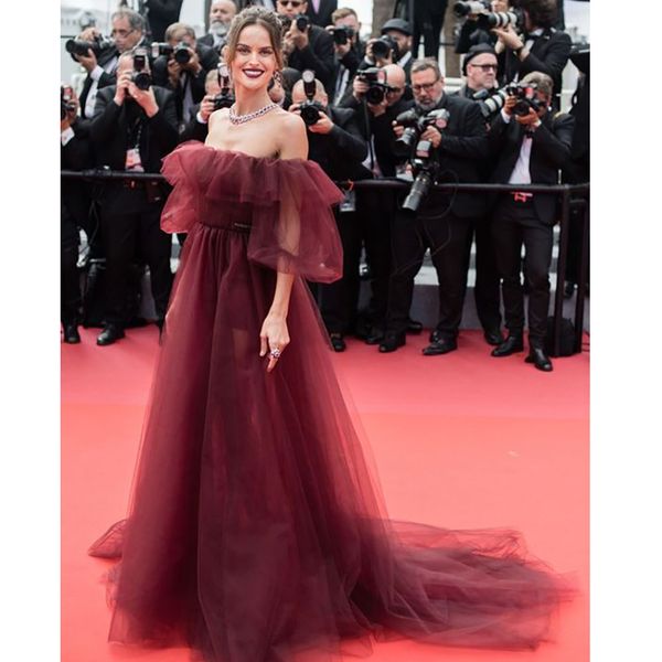 runway dresses verngo celebrity dress elegant red carpet off the shoulder vestidos de famosas simple tulle evening gown prom party, Black
runway dresses verngo celebrity dress elegant red carpet off the shoulder vestidos de famosas simple tulle evening gown prom party, Black