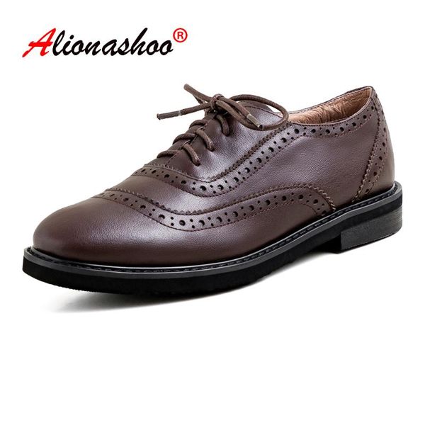 women classic fretwork british style brogue shoes black brown lace up round toe dress shoes womens zapatos mujer size 34-40
women classic fretwork british style brogue shoes black brown lace up round toe dress shoes womens zapatos mujer size 34-40