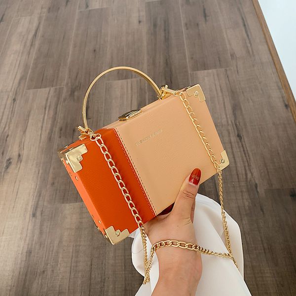 brand original design fashion handbag 2020 new metal hand-held small square box bag chain slung shoulder bag
brand original design fashion handbag 2020 new metal hand-held small square box bag chain slung shoulder bag