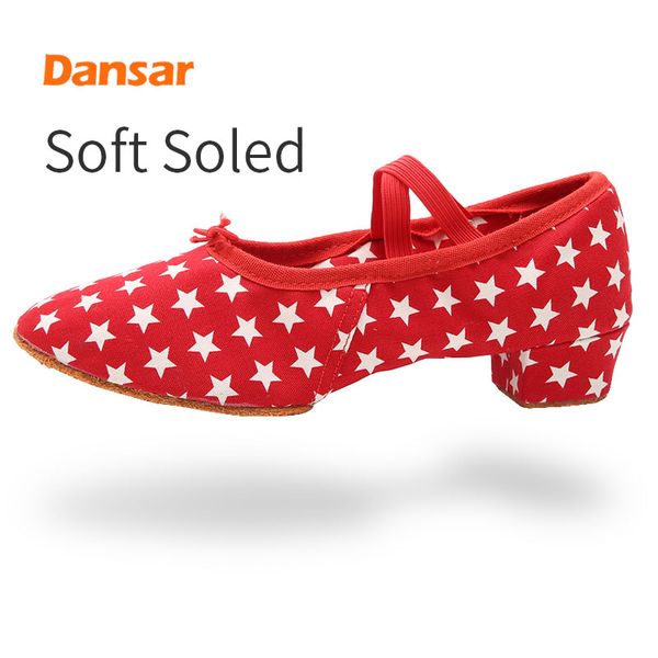 woman dance shoes canvas ballet shoes soft bottom girls low heel dancing pink/black/red women's exercise ballet
woman dance shoes canvas ballet shoes soft bottom girls low heel dancing pink/black/red women's exercise ballet