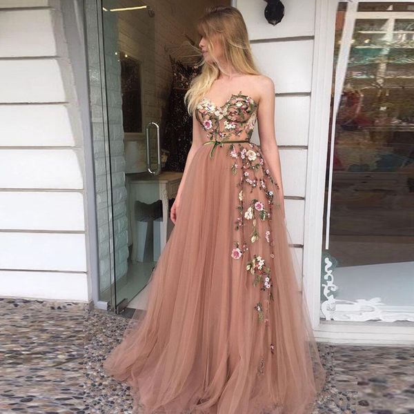 abendkleider sweetheart evening dress long 2019 formal dress women elegant abiye gece elbisesi tulle appliques robe de soiree, White;black
abendkleider sweetheart evening dress long 2019 formal dress women elegant abiye gece elbisesi tulle appliques robe de soiree, White;black