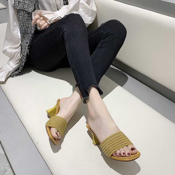 leisure high heel knit slippers sandals women summer stretch fabric breathable open toe chunky heel slippers sandals women 2020, Black 
leisure high heel knit slippers sandals women summer stretch fabric breathable open toe chunky heel slippers sandals women 2020, Black