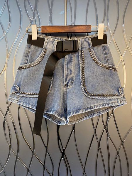 2020 early spring new women's decorative button off waist hugging riveting nail mosaic wild cotton shorts leisure 405, White;black
2020 early spring new women's decorative button off waist hugging riveting nail mosaic wild cotton shorts leisure 405, White;black