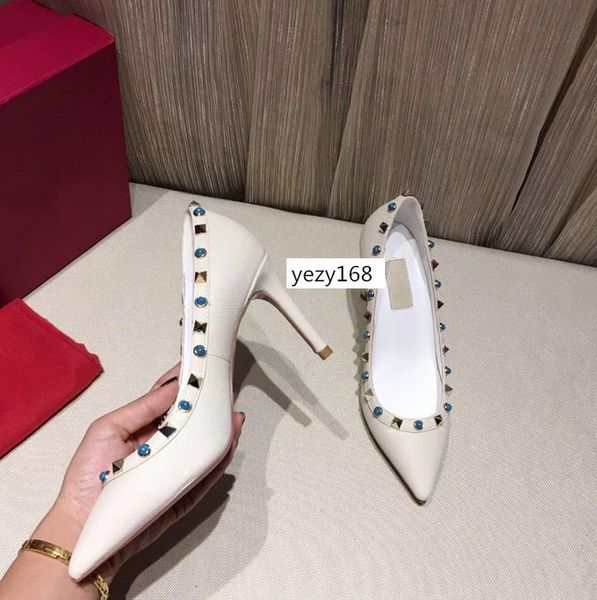 brand women high heels shoes pumps black leather shoes with rivets genuine leather high heel wedding shoes size 41
brand women high heels shoes pumps black leather shoes with rivets genuine leather high heel wedding shoes size 41