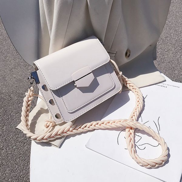 плетеного плечевой ремень дизайн малой кожа pu crossbody сумка для женщин 2020 lady плеча сумки женского flap bag
плетеного плечевой ремень дизайн малой кожа pu crossbody сумка для женщин 2020 lady плеча сумки женского flap bag