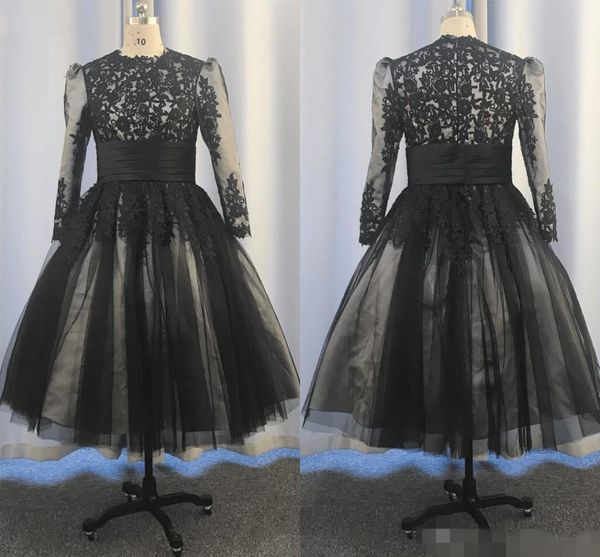 vintage black long sleeves evening dresses jewel neck long sleeves tea length lace applique a line tulle custom made prom party gowns, Black;red
vintage black long sleeves evening dresses jewel neck long sleeves tea length lace applique a line tulle custom made prom party gowns, Black;red