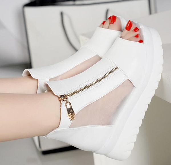 2019 women's sandals in summer with new style slope heel thick bottom waterproof table @82, Black
2019 women's sandals in summer with new style slope heel thick bottom waterproof table @82, Black