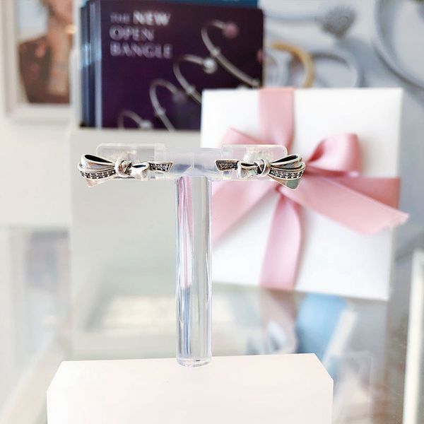 wholesale-shiny bow stud earrings 925 sterling silver with cz diamonds for jewelry with box women's gorgeous stud earrings, Golden;silver
wholesale-shiny bow stud earrings 925 sterling silver with cz diamonds for jewelry with box women's gorgeous stud earrings, Golden;silver