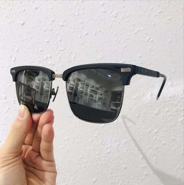 new 711 mens sunglasses men sun glasses women sunglasses fashion style protects eyes gafas de sol lunettes de soleil with box, White;black
new 711 mens sunglasses men sun glasses women sunglasses fashion style protects eyes gafas de sol lunettes de soleil with box, White;black