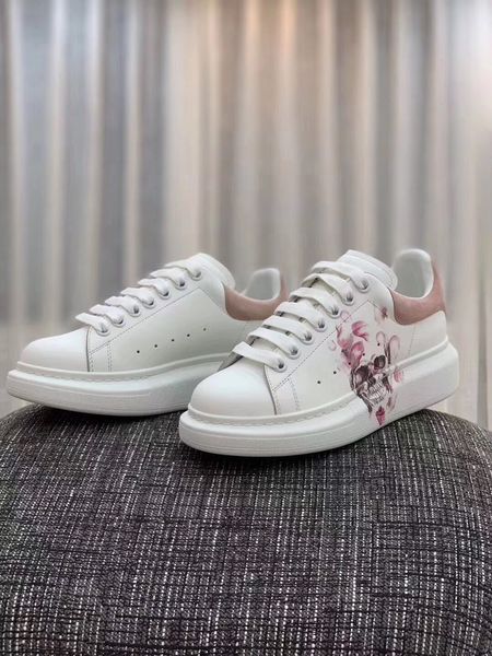 2020 new ct couple high-quality casual sneakers couple fashion sneakers luxury design thick-soled casual shoes
2020 new ct couple high-quality casual sneakers couple fashion sneakers luxury design thick-soled casual shoes
