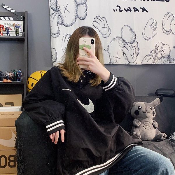 женские платья мода 2020 ss новый стиль полосатый высокое качество платья с роскошью длинные sleeeve женщины с шляпой платья уличная одежда, Black;gray
женские платья мода 2020 ss новый стиль полосатый высокое качество платья с роскошью длинные sleeeve женщины с шляпой платья уличная одежда, Black;gray