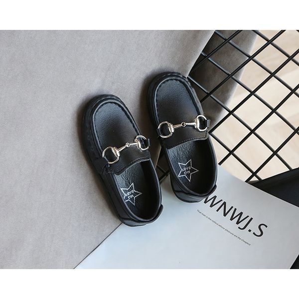 children fashion shoes designer flat shoes boys girls sneakers 2020 spring explosion casual solid color slip-on shoes for wholesale, Black;grey
children fashion shoes designer flat shoes boys girls sneakers 2020 spring explosion casual solid color slip-on shoes for wholesale, Black;grey