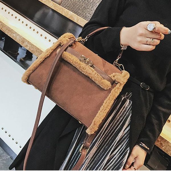 2017 fashion замши женщин сумки посыльной из искусственного меха лоскутного crossbody сумки сумки женщина матовой bolsas
2017 fashion замши женщин сумки посыльной из искусственного меха лоскутного crossbody сумки сумки женщина матовой bolsas