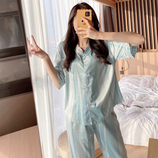 woman short sleeve nightwear elegant solid color pajamas casual pijama, Black;red
woman short sleeve nightwear elegant solid color pajamas casual pijama, Black;red