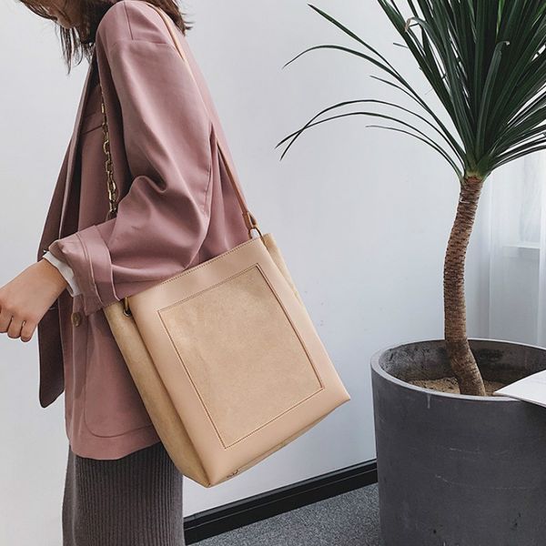 women handbag suede winter shoulder bag 2019 new famous large matte crossbody bag fashion bucket
women handbag suede winter shoulder bag 2019 new famous large matte crossbody bag fashion bucket