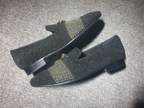 2019 fashion men flats new brand style men loafers handmade men black genuine leather casual shoes color rivet size 36-46 ship
2019 fashion men flats new brand style men loafers handmade men black genuine leather casual shoes color rivet size 36-46 ship