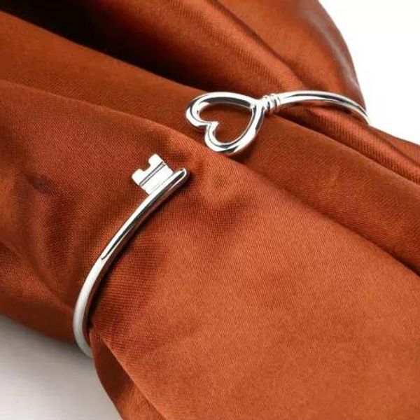 genuine silver jewelry silver heart-shaped coil exquisite bracelet key series half open bangle, wholesale jewelry silver chain 925, White
genuine silver jewelry silver heart-shaped coil exquisite bracelet key series half open bangle, wholesale jewelry silver chain 925, White
