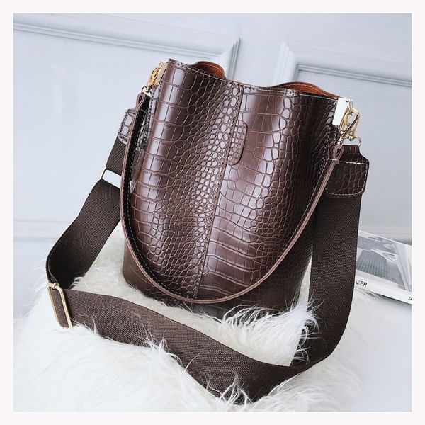 ремешок из кожи крокодила crossbody мешка плеча мешок мода ведро handbaghigh качество pu кожа широкого плечо
ремешок из кожи крокодила crossbody мешка плеча мешок мода ведро handbaghigh качество pu кожа широкого плечо