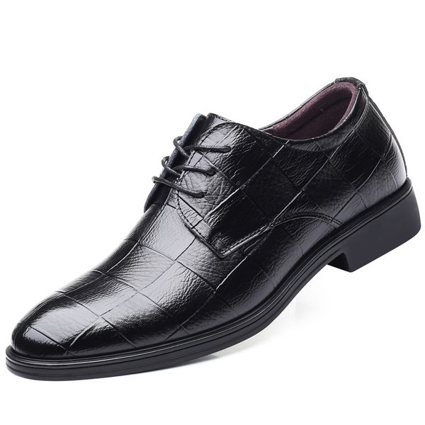 new brogue shoes men breathable leather party shoes business dress pointed toe oxfords wedding luxury men, Black
new brogue shoes men breathable leather party shoes business dress pointed toe oxfords wedding luxury men, Black