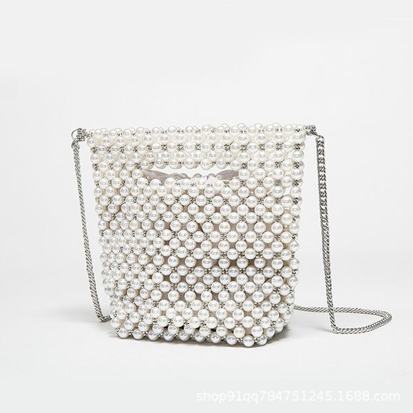 2020 spring and summer new diamond bag hand-woven beaded pearl bag crystal one shoulder hand-held crossbody bags
2020 spring and summer new diamond bag hand-woven beaded pearl bag crystal one shoulder hand-held crossbody bags