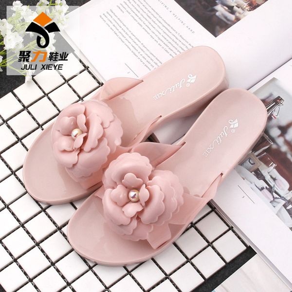 new summer beach slippers female cohesion platform slip resistant female sandals crystal plastic sandals, Black;grey
new summer beach slippers female cohesion platform slip resistant female sandals crystal plastic sandals, Black;grey