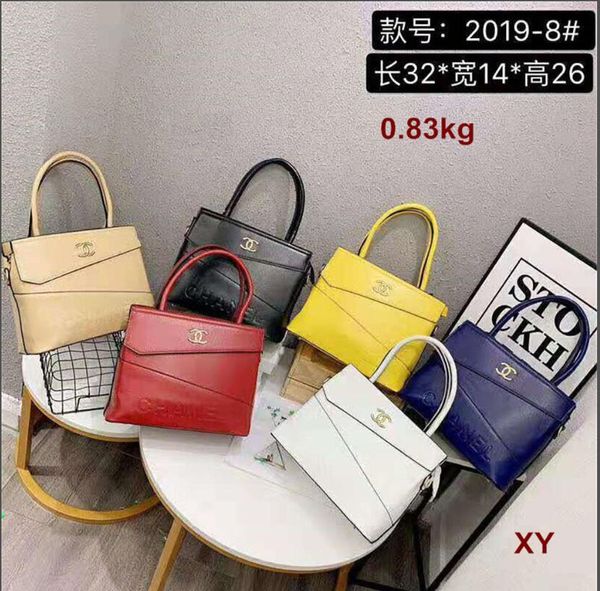 2020 fashion ladies casual designer leather shoulder bag women's handbag crossbody bag leather chain bag three-piece s
2020 fashion ladies casual designer leather shoulder bag women's handbag crossbody bag leather chain bag three-piece s