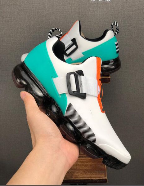 men shoes brand new tn plus men women designer shoes black speed red white game royal anthracite ultra white black running shoes 
men shoes brand new tn plus men women designer shoes black speed red white game royal anthracite ultra white black running shoes