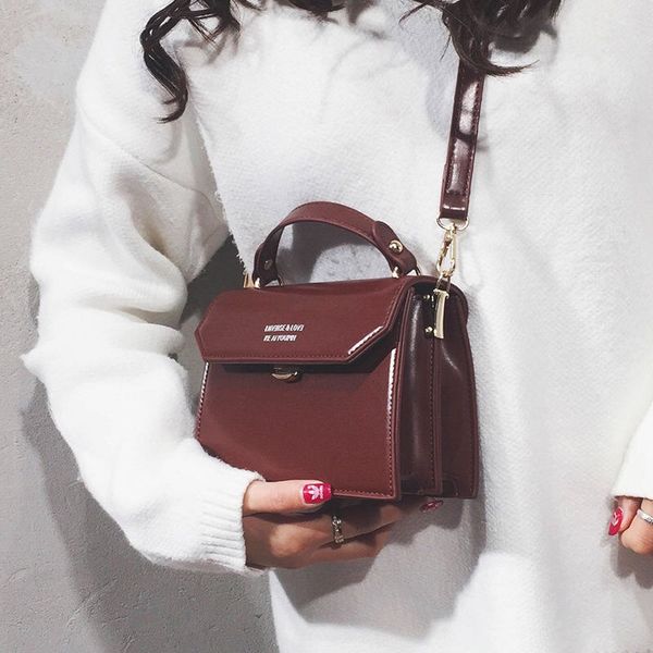 high-grade mini bag women's bag new style messenger fashion western style texture small black
high-grade mini bag women's bag new style messenger fashion western style texture small black