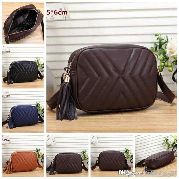 hobo поджимает популярные -name shoulder bag luxury trend высокое качество горячего crossbody мешок high-end день святого валентина моды сум
hobo поджимает популярные -name shoulder bag luxury trend высокое качество горячего crossbody мешок high-end день святого валентина моды сум