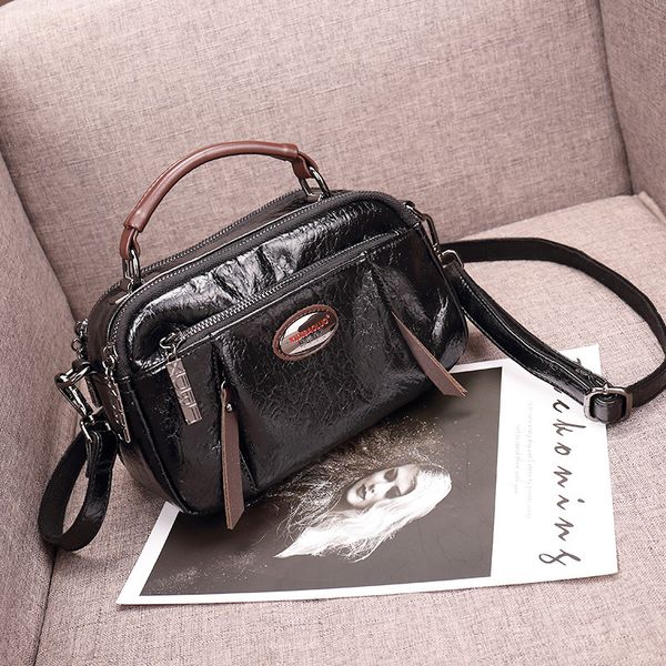 shoulder messenger small bags for ladies new retro fashion lapleather flap sac 2020 summer women handbag
shoulder messenger small bags for ladies new retro fashion lapleather flap sac 2020 summer women handbag