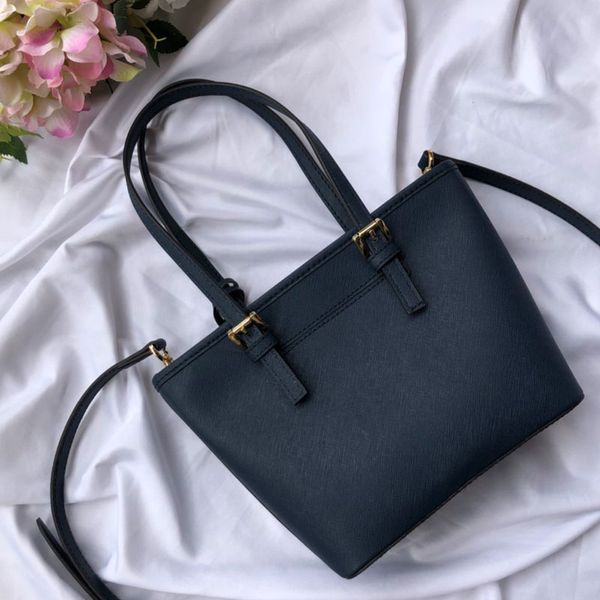 fashion lady handbag lady shoulder bag crossbody bag women high grade shopping bags leather zipper black bag trend retro
fashion lady handbag lady shoulder bag crossbody bag women high grade shopping bags leather zipper black bag trend retro