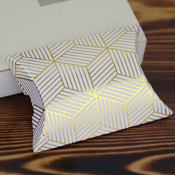 10pcs gold/silver bronzing pattern pillow box mini candy box wedding dragee pillow packaging for guest event & party
10pcs gold/silver bronzing pattern pillow box mini candy box wedding dragee pillow packaging for guest event & party