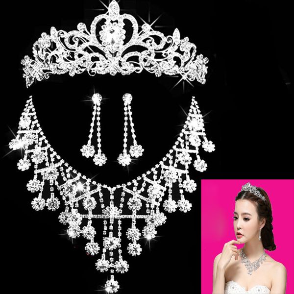 2019 romantic crystal three pieces flowers bridal jewelry set bride necklace earring wedding crown tiaras party accessories ing, White
2019 romantic crystal three pieces flowers bridal jewelry set bride necklace earring wedding crown tiaras party accessories ing, White