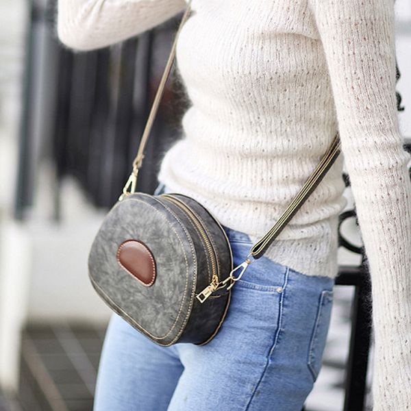 2020 new women's diagonal bag korean version of the small bag ladies shell fashion wild lady crossbody
2020 new women's diagonal bag korean version of the small bag ladies shell fashion wild lady crossbody