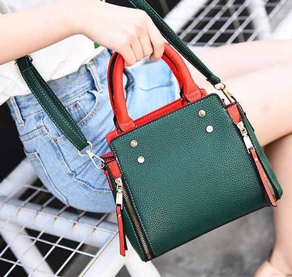 2019 женские сумки личность тренд сталкивается с цветными дамскими сумками наклонными дамскими сумками класса люкс дизайнер высокого качеств
2019 женские сумки личность тренд сталкивается с цветными дамскими сумками наклонными дамскими сумками класса люкс дизайнер высокого качеств