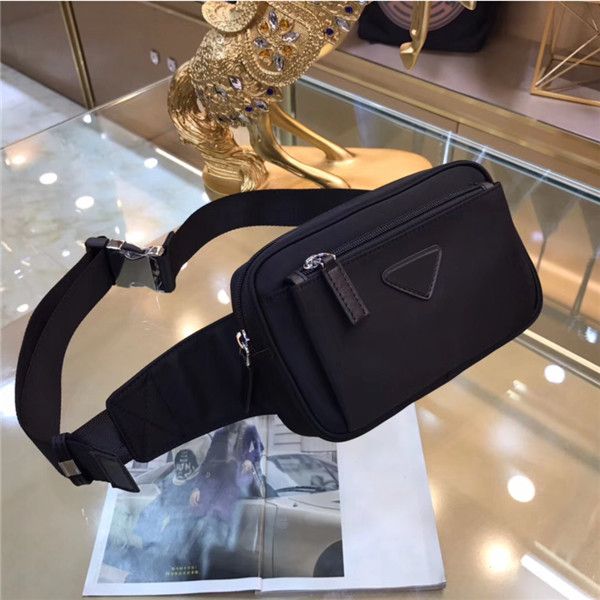 global classic deluxe package canvas leather cowhide pockets the highest quality handbag size 21 cm 13 cm 4 cm
global classic deluxe package canvas leather cowhide pockets the highest quality handbag size 21 cm 13 cm 4 cm