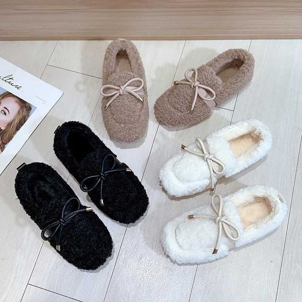 winter new female snow boots non-slip student plus velvet warm cotton shoes flat lace women's soft boots u12-82, Black
winter new female snow boots non-slip student plus velvet warm cotton shoes flat lace women's soft boots u12-82, Black