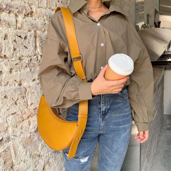 2020 new shoulder bag fashion women's bag korean version of the portable crescent diagonal saddle
2020 new shoulder bag fashion women's bag korean version of the portable crescent diagonal saddle